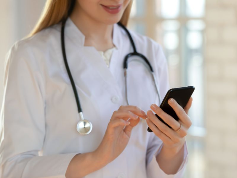 como usar as redes sociais no marketing médico